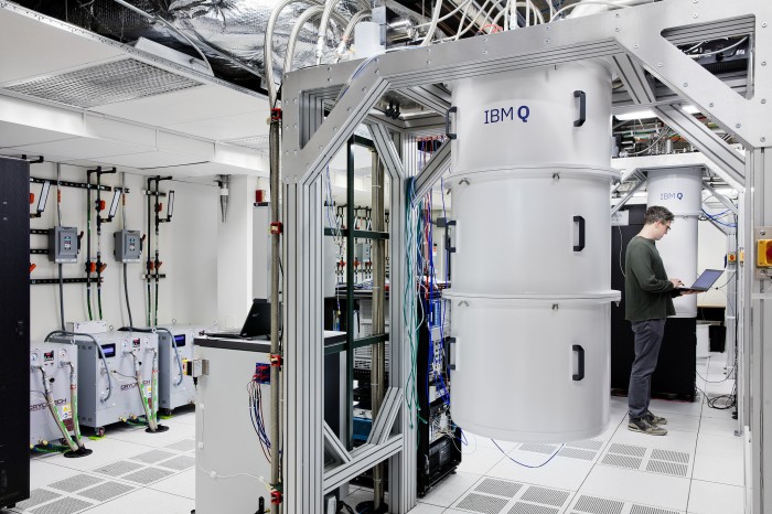IBM推出计算性能超强悍的53位量子计算机